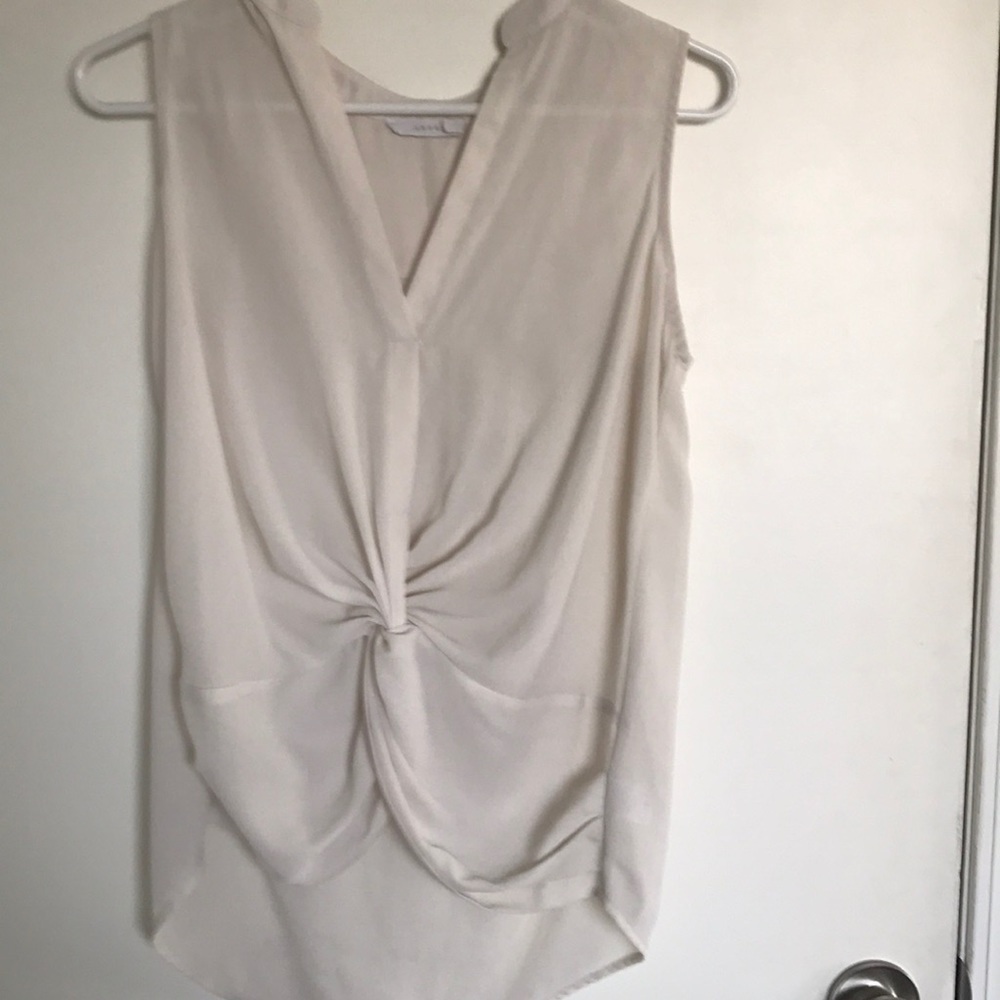 XS sleeveless hi-lo blouse